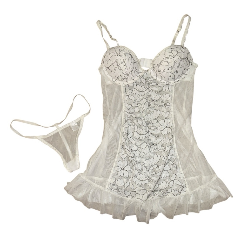 Seductivewear by Cinema Etoile black and white lace nightie and panties size M